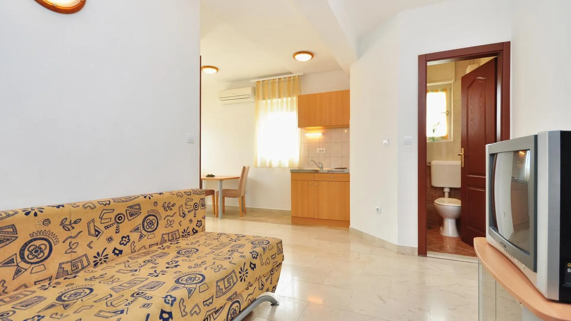 Apartment House Jerko Kaštela